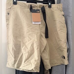 The North Face men’s Paramount Trail Shorts - beige